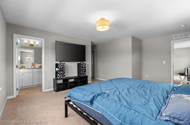 23668 Clarewood Street, Macomb, MI 48042