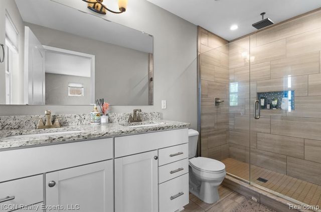 23668 Clarewood Street, Macomb, MI 48042
