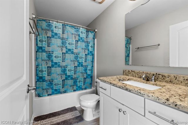 23668 Clarewood Street, Macomb, MI 48042