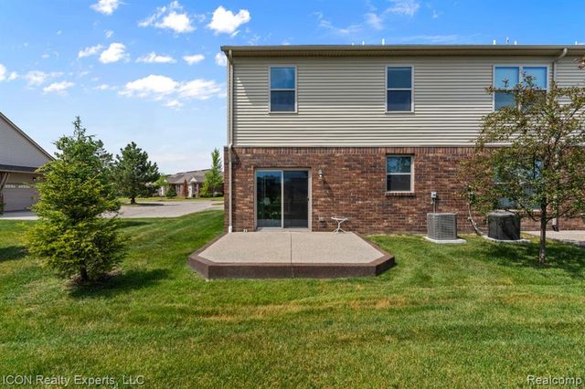 23668 Clarewood Street, Macomb, MI 48042