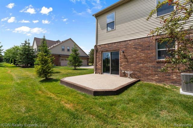 23668 Clarewood Street, Macomb, MI 48042