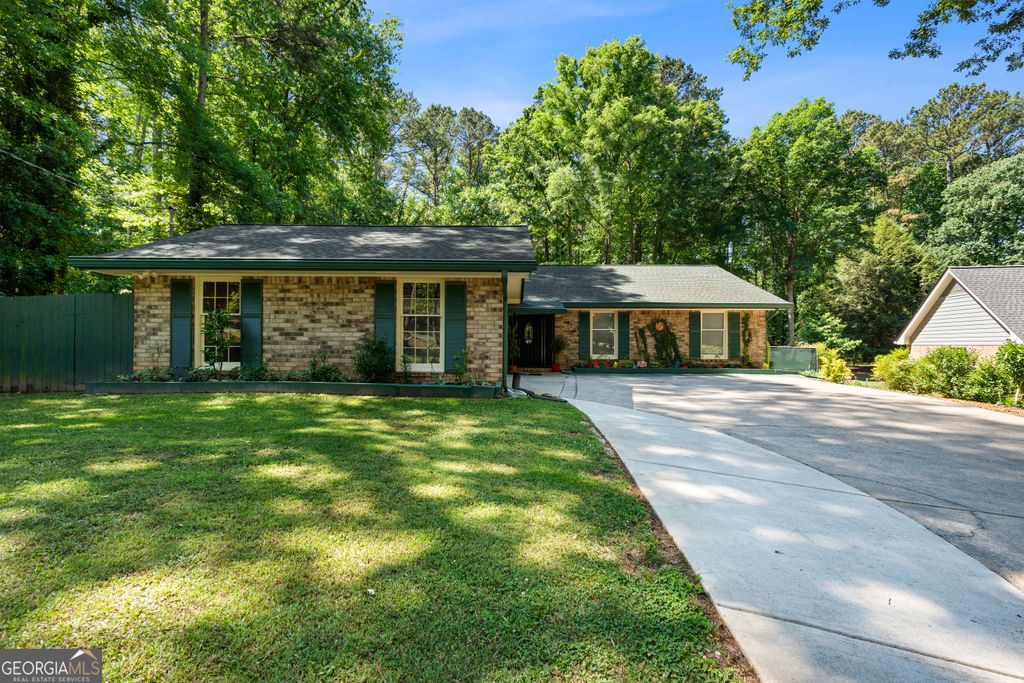230 Ridge Road, Tyrone, GA 30290