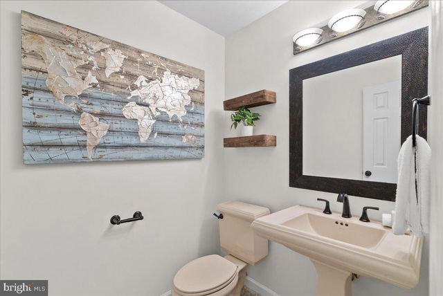 7596 RUXTON DR, Springfield, VA 22153