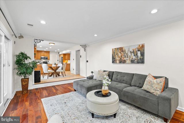 7596 RUXTON DR, Springfield, VA 22153