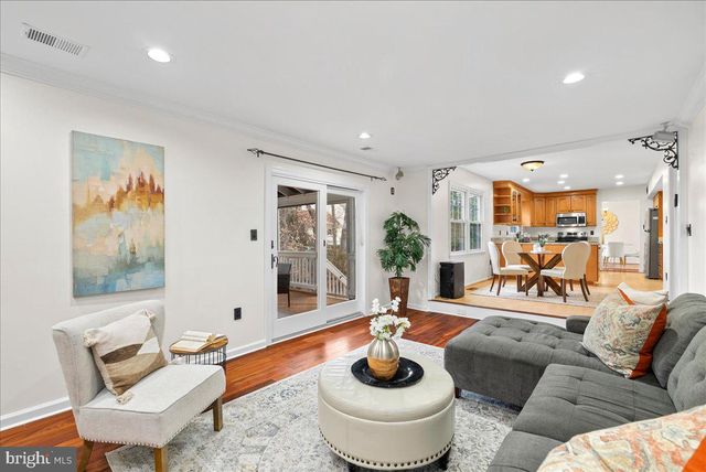 7596 RUXTON DR, Springfield, VA 22153