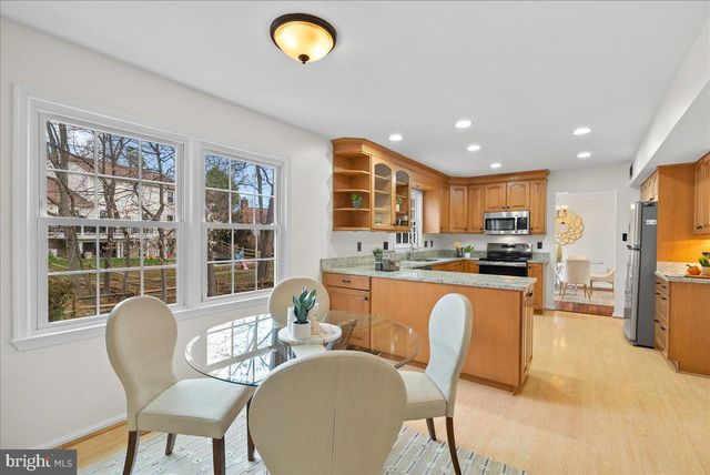 7596 RUXTON DR, Springfield, VA 22153