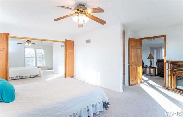 18105 Highway 8, St James, MO 65559