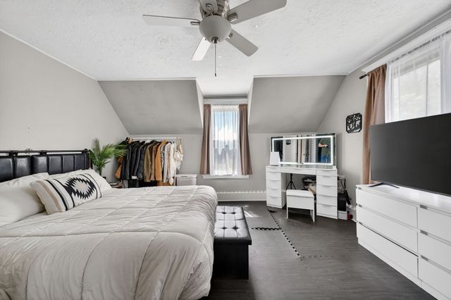 114 Lovell St, Worcester, MA 01603