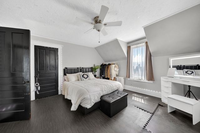 114 Lovell St, Worcester, MA 01603