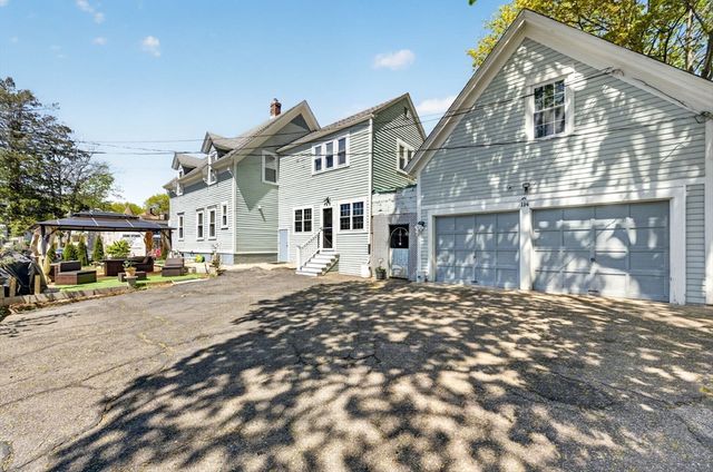 114 Lovell St, Worcester, MA 01603