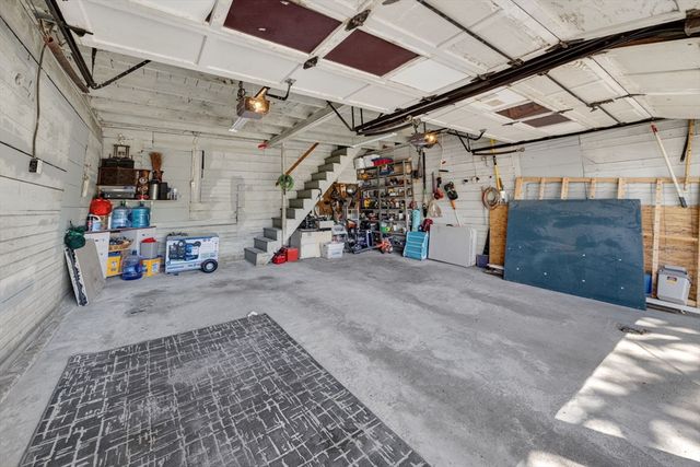 114 Lovell St, Worcester, MA 01603