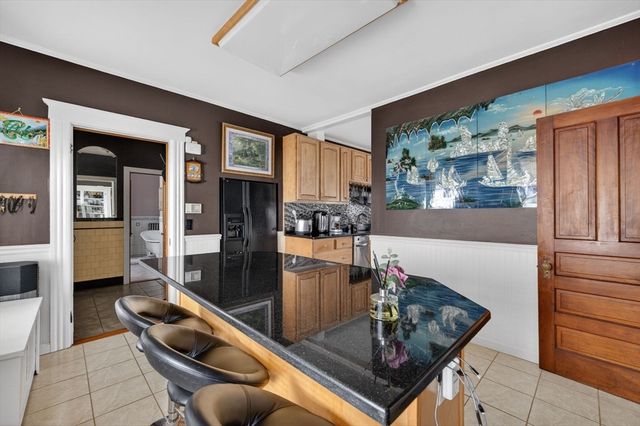 114 Lovell St, Worcester, MA 01603