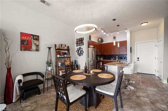 810 W 4th Street 314, Winston-salem, NC 27101