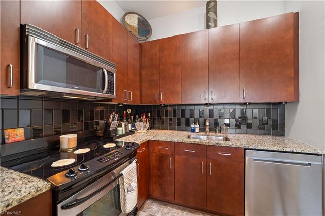 810 W 4th Street 314, Winston-salem, NC 27101