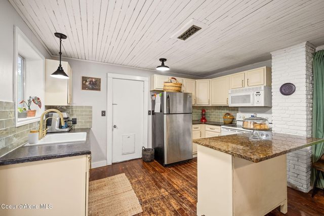15152 N MILL ST, Rathdrum, ID 83858