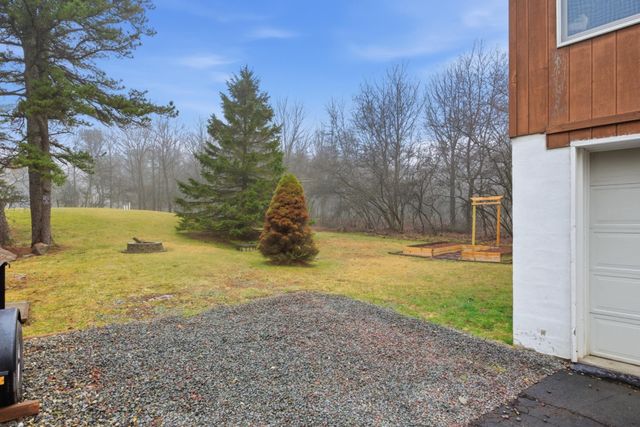 539 OLD STAGE RD, Albrightsville, PA 18210