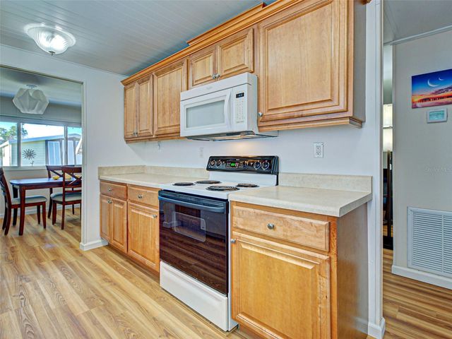 166 EDGEWOOD DRIVE, Osprey, FL 34229