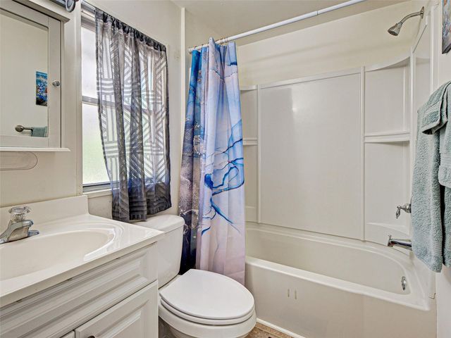 166 EDGEWOOD DRIVE, Osprey, FL 34229