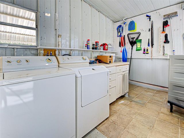 166 EDGEWOOD DRIVE, Osprey, FL 34229