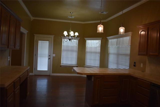 2297 Barrington Drive, Blanchard, OK 73010