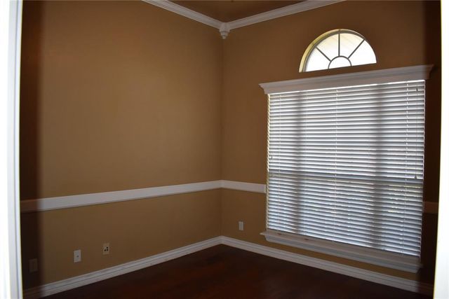 2297 Barrington Drive, Blanchard, OK 73010