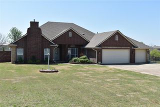 2297 Barrington Drive, Blanchard, OK 73010