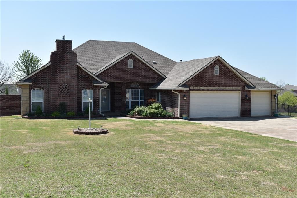 2297 Barrington Drive, Blanchard, OK 73010