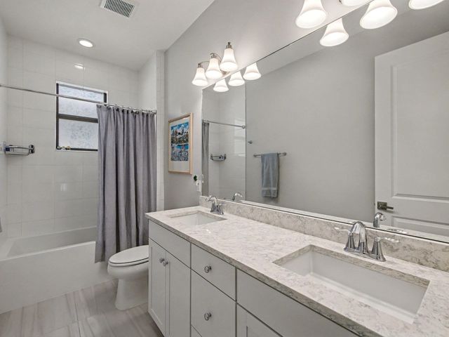 8125 Hobbes Way, Palm Beach Gardens, FL 33418