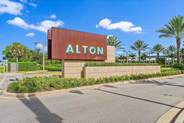 8125 Hobbes Way, Palm Beach Gardens, FL 33418