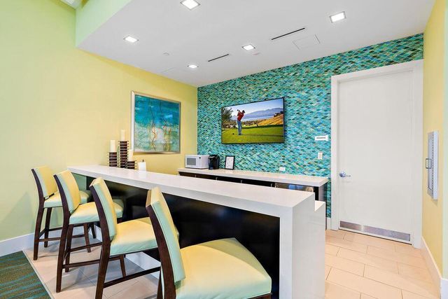 8125 Hobbes Way, Palm Beach Gardens, FL 33418