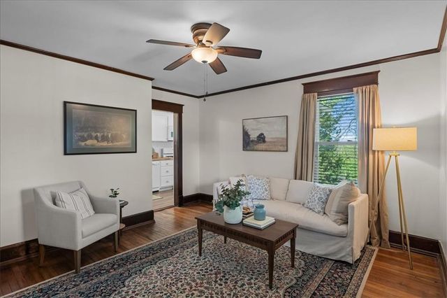 9101 Holmes Road, Kansas City, MO 64131