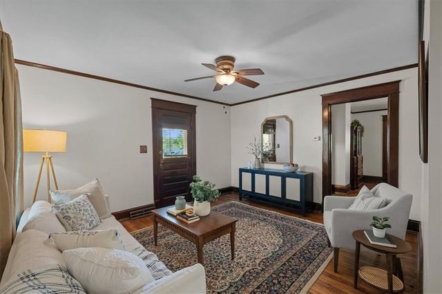 9101 Holmes Road, Kansas City, MO 64131