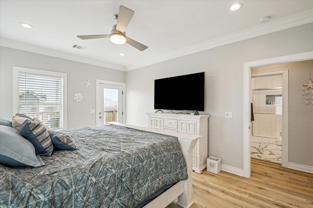 25215 Sausalito Drive, Galveston, TX 77554