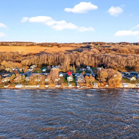 N5733 ROCKLAND BEACH ROAD, Hilbert, WI 54129