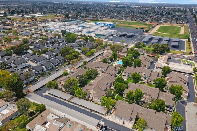 6951 Knollcrest Lane 56, Garden Grove, CA 92845