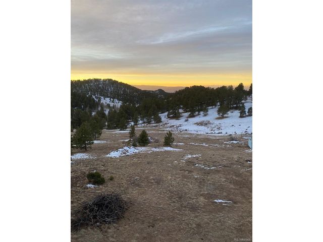 1652 Penrose Cir, Cripple Creek, CO 80813