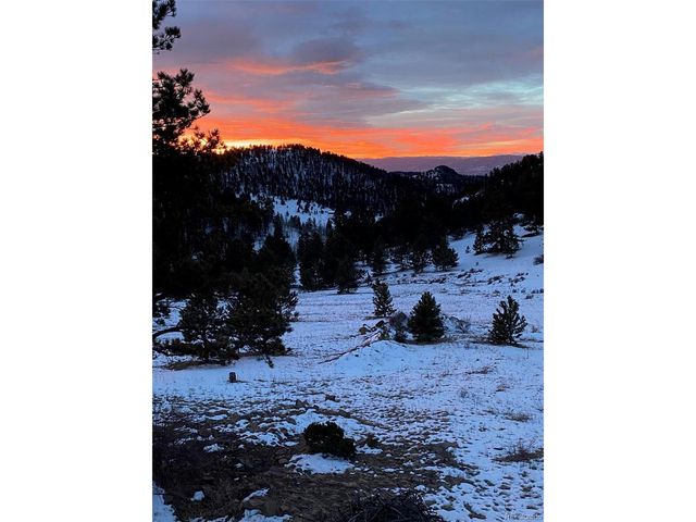 1652 Penrose Cir, Cripple Creek, CO 80813