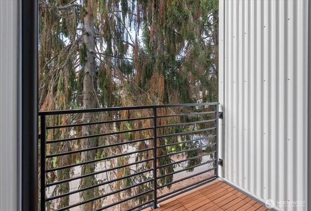 3120 Queen Anne Avenue N, Seattle, WA 98109