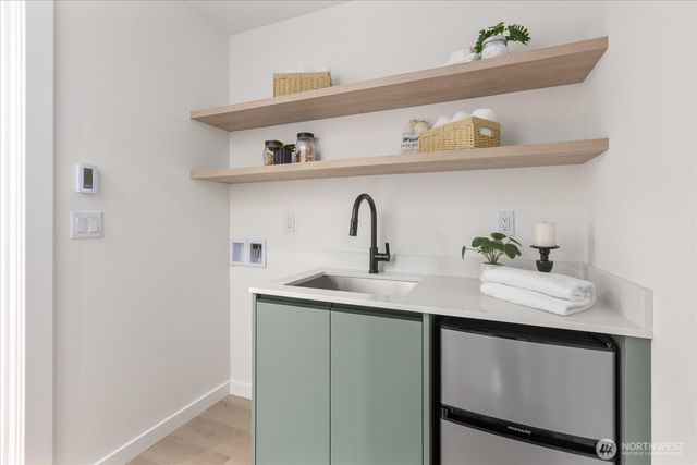 3120 Queen Anne Avenue N, Seattle, WA 98109