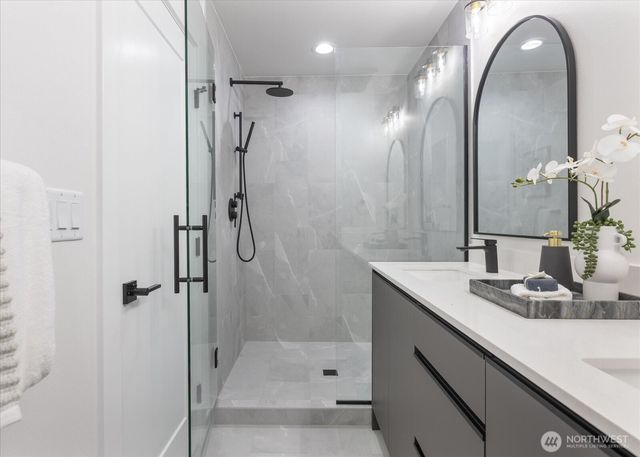 3120 Queen Anne Avenue N, Seattle, WA 98109