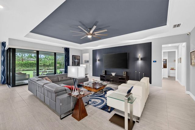 4529 Pinehurst Trail W, Oakland Park, FL 33309