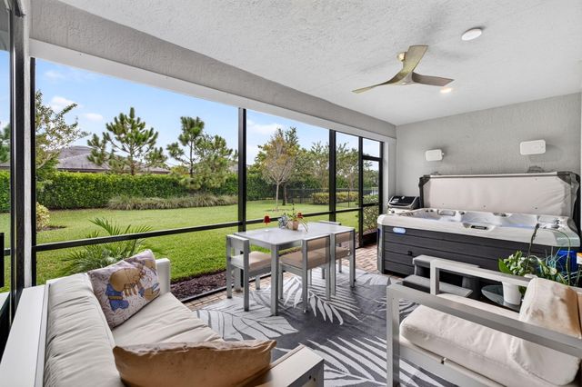4529 Pinehurst Trail W, Oakland Park, FL 33309