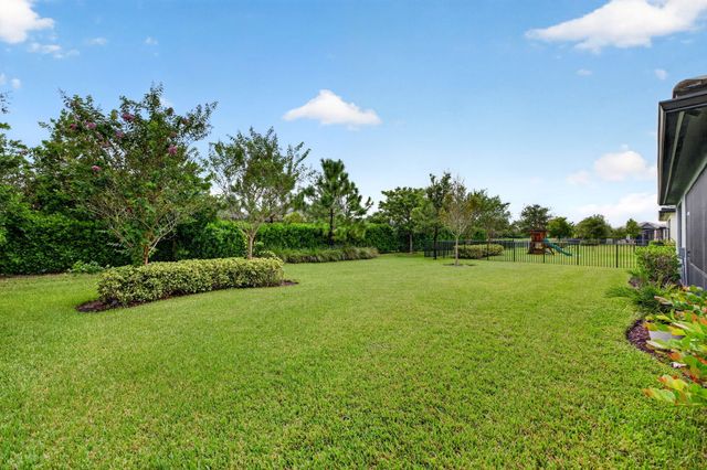 4529 Pinehurst Trail W, Oakland Park, FL 33309