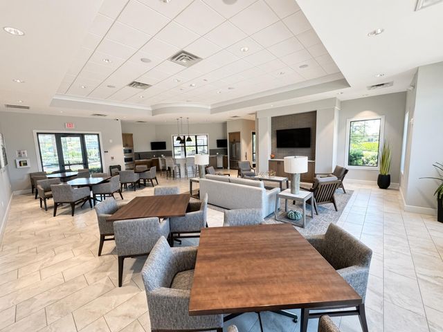 4529 Pinehurst Trail W, Oakland Park, FL 33309