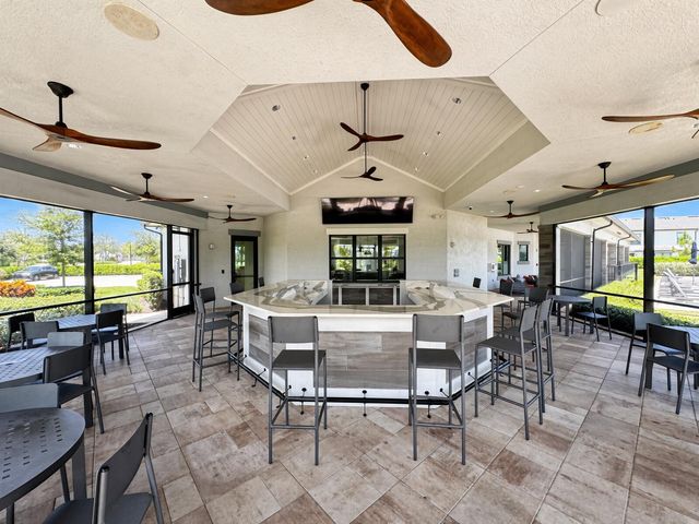 4529 Pinehurst Trail W, Oakland Park, FL 33309