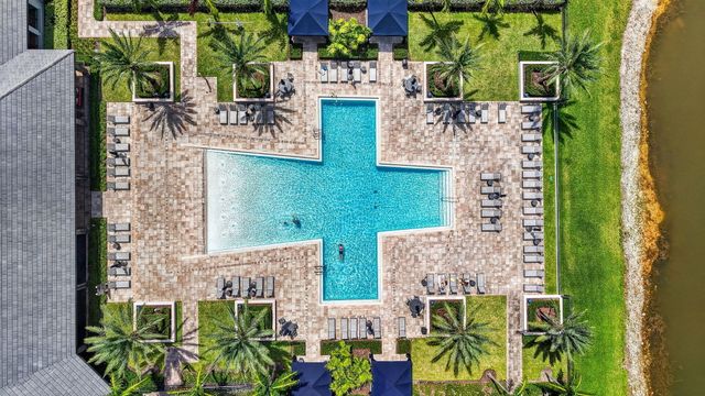 4529 Pinehurst Trail W, Oakland Park, FL 33309