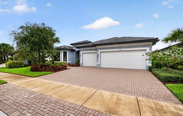 4529 Pinehurst Trail W, Oakland Park, FL 33309