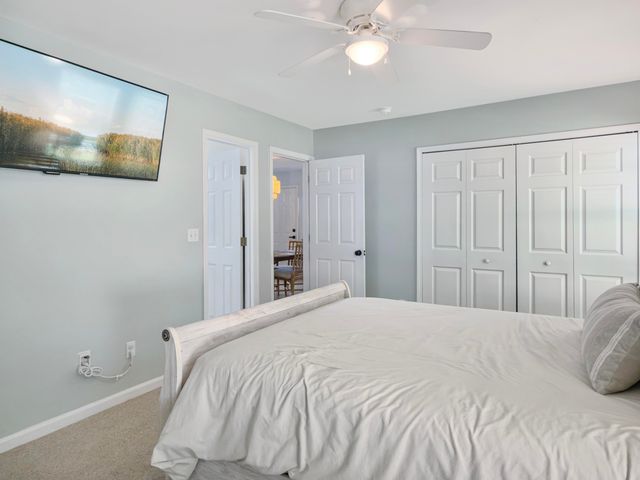 1137 Peninsula Cove Drive, Charleston, SC 29492