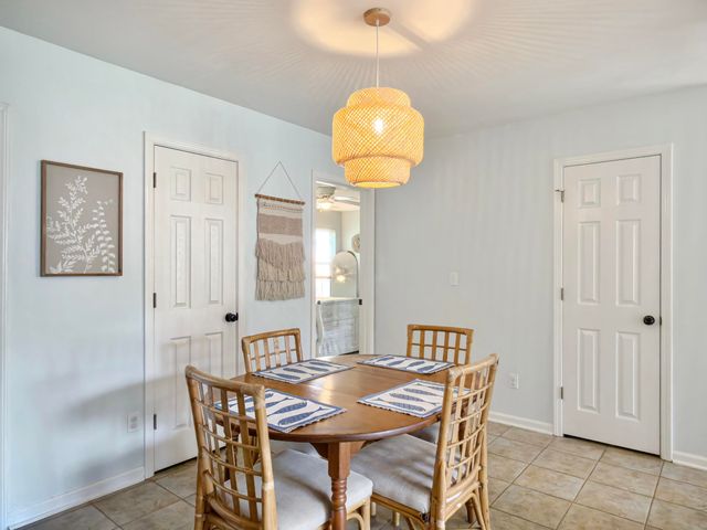 1137 Peninsula Cove Drive, Charleston, SC 29492