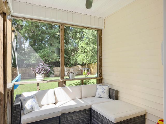 1137 Peninsula Cove Drive, Charleston, SC 29492